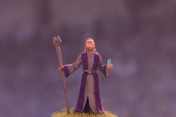 figurine magicien