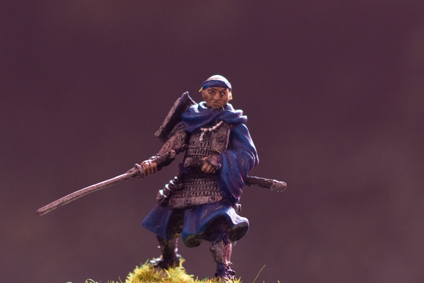 figurine initiate with katana ronin