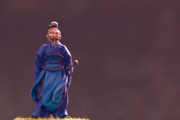 figurine initiate with katana ronin
