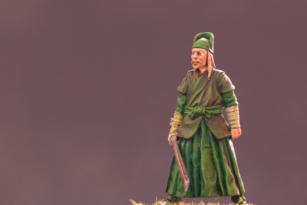 figurine initiate with katana ronin